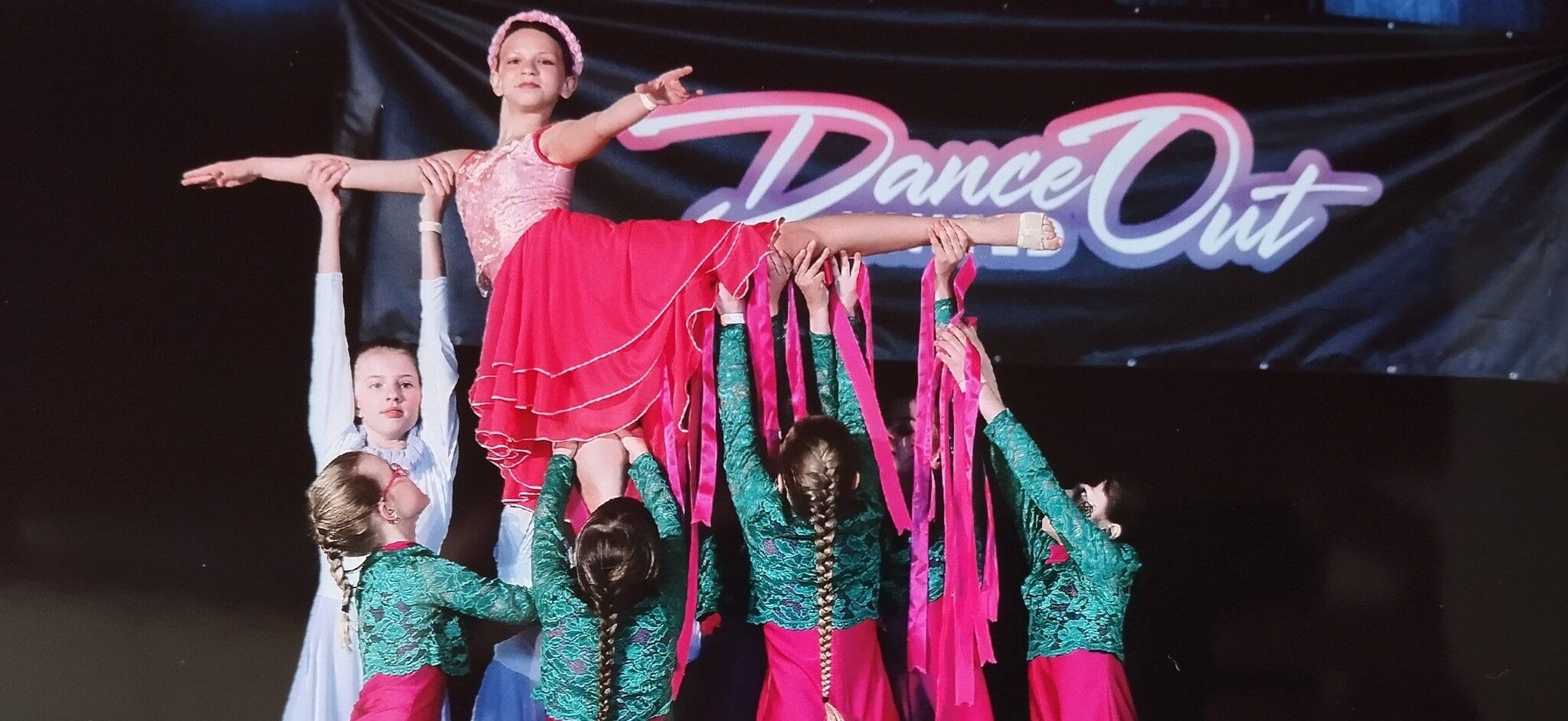 Tanečné divadlo EXTAD